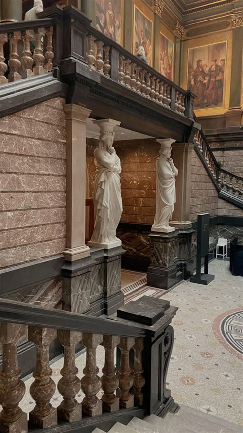 Gilus dekoravimas nukreipia jus į Europos architektūrą